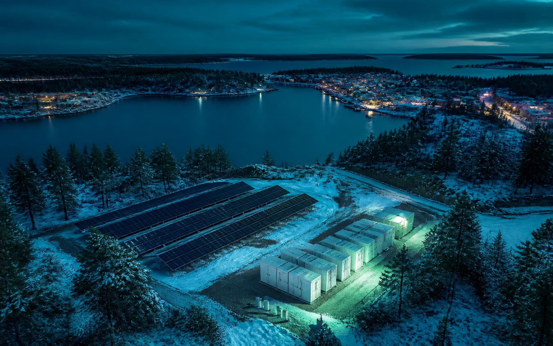 Solar array and battery storage serving a remote northern community at dusk
